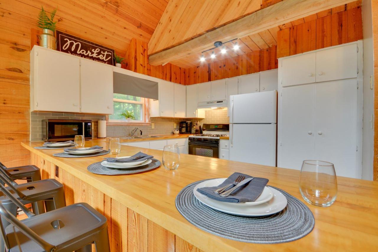 Serene Fancy Gap Cabin Retreat In Private Setting! Экстерьер фото