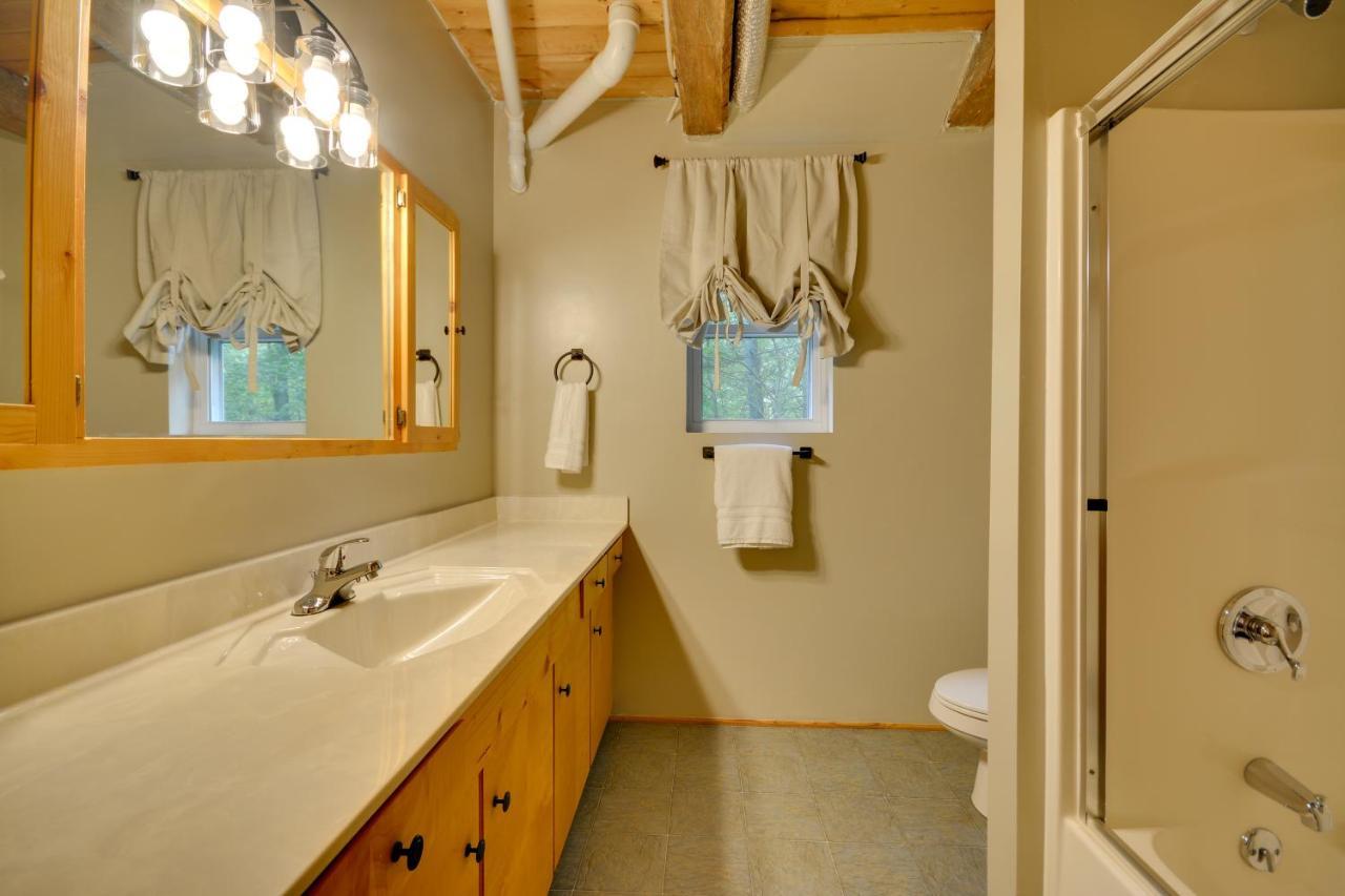 Serene Fancy Gap Cabin Retreat In Private Setting! Экстерьер фото